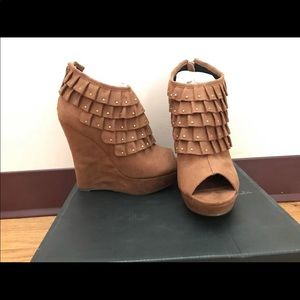 Michael Antonio Wedge Suede